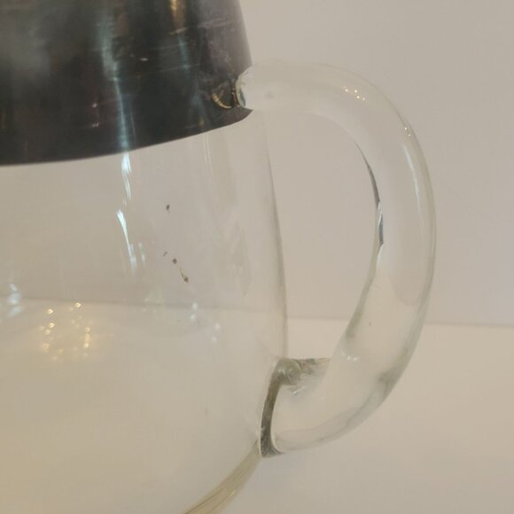 Mid-Century Modern Dorothy Thorpe Glass Pitcher With Metal Rim Handle - Picture 4 of 7